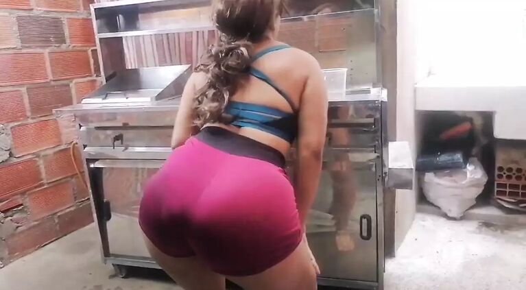 The neighbor loves to see my big ass.