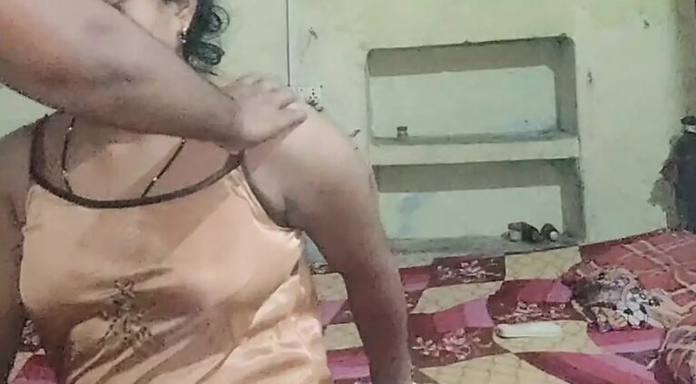 Morathi bhabi nedrasme mast chudai kia hindi adio