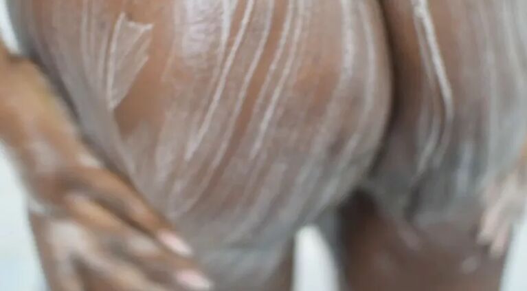 Tunisien baise une noir anal