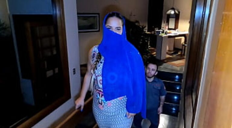 Arab desi bachelorette party with dwarf firefighter from SBT television. Pitoco173