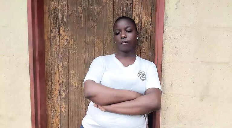 Angry girlfriend squirting, Agatha (Kenyan wife) squirts over my big dick in husband's bedroom, finally having a happy ending