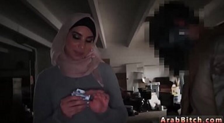 Light skin teen dildo Aamir's Delivery