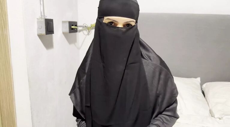 Horny muslim bitch gets fucked hard