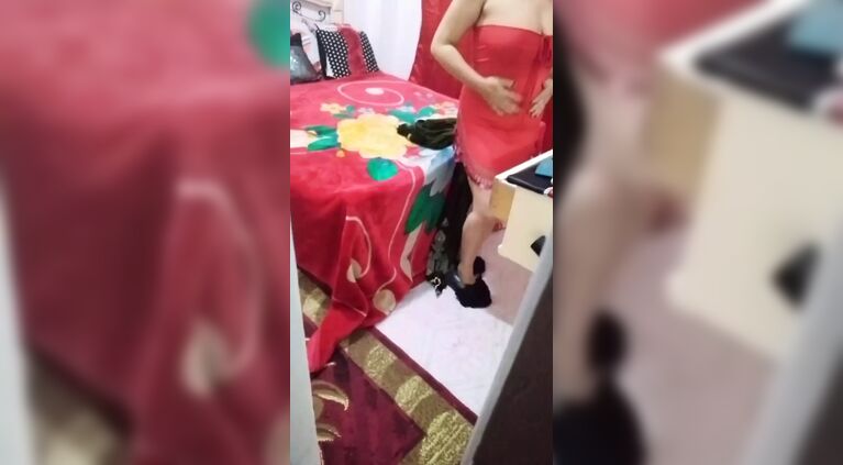Her stepBrother Entered and Couldn't Hold Himself at Her Foot